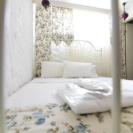 My Adress Butik Hotel 4*